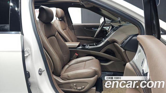 Lincoln MKX 2018 — photo 16