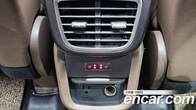 Lincoln MKX 2018 — photo 28