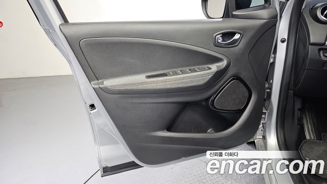 Renault Korea Zoe 2021 — photo 14