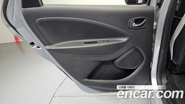 Renault Korea Zoe 2021 — photo 15