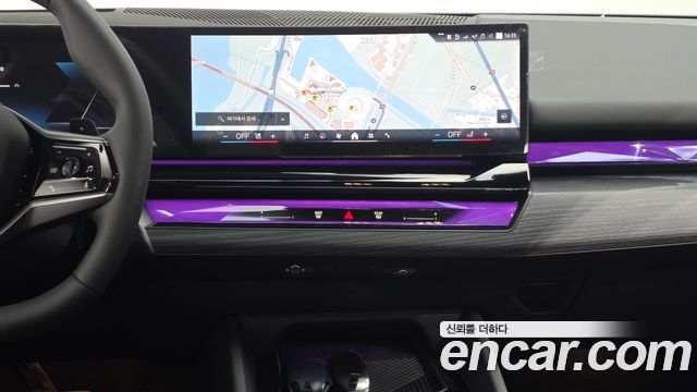 BMW 5-Series 2025 — photo 19