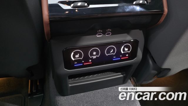 BMW 5-Series 2025 — photo 25