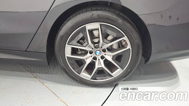 BMW 5-Series 2025 — photo 7