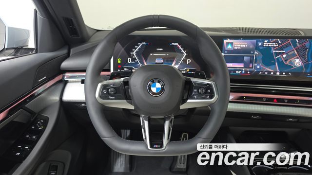 BMW 5-Series 2026 — photo 19