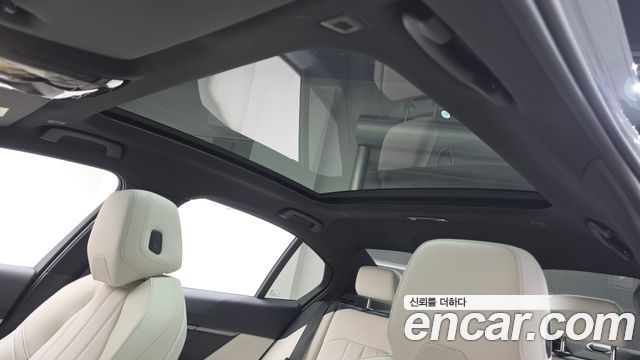 BMW 5-Series 2026 — photo 23