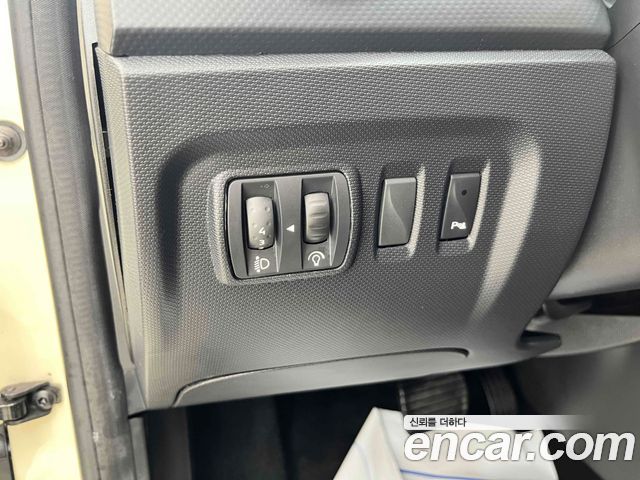 Renault Korea QM3 2015 — photo 13