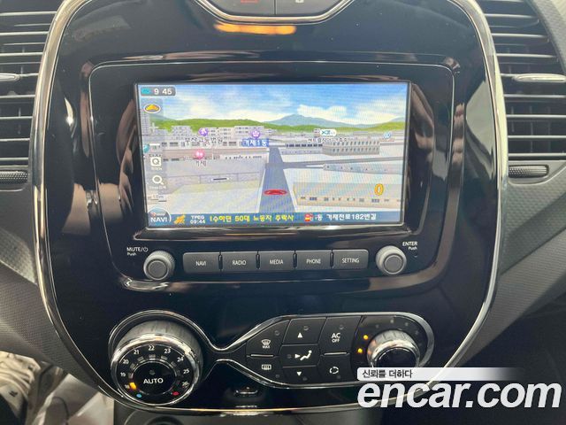 Renault Korea QM3 2015 — photo 16