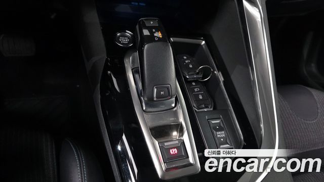 Peugeot 3008 2022 — photo 12