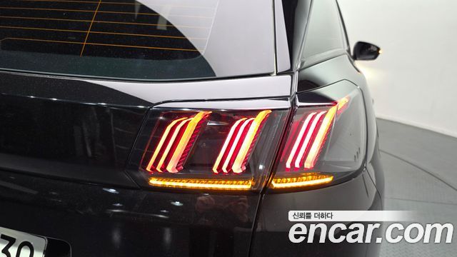 Peugeot 3008 2022 — photo 9