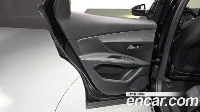 Peugeot 3008 2022 — photo 15