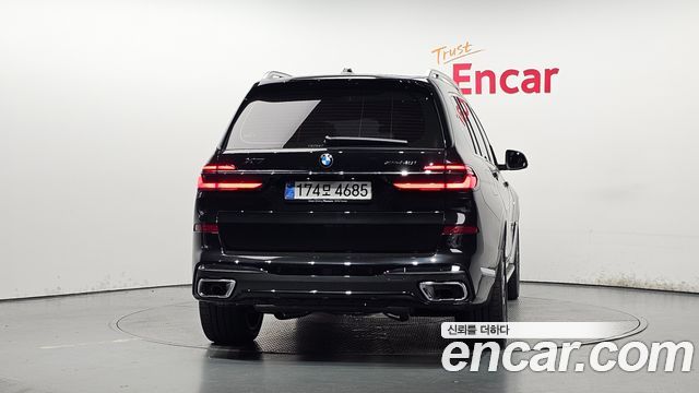 BMW X7 2026 — photo 4