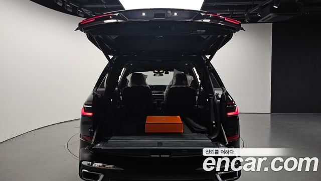 BMW X7 2026 — photo 32