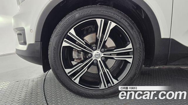 Volvo XC40 2021 — photo 5