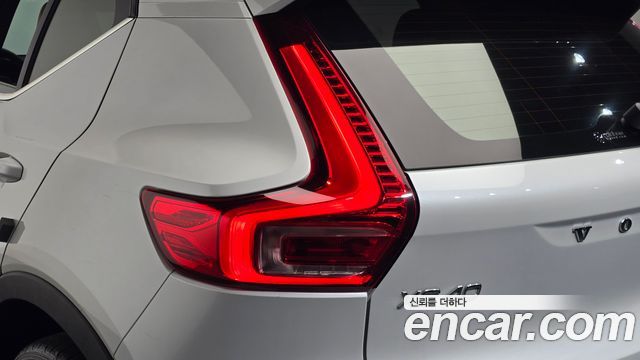 Volvo XC40 2021 — photo 9