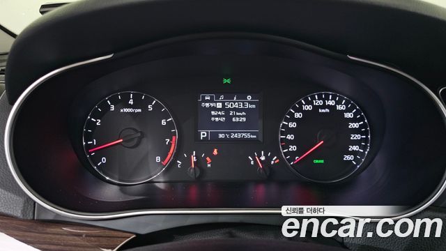 Kia K7 2015 — photo 11