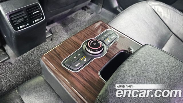 Kia K7 2015 — photo 26