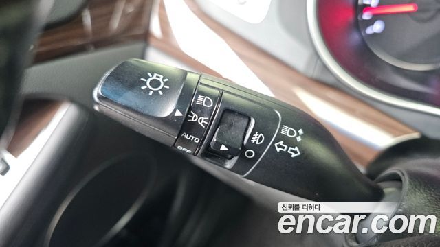 Kia K7 2015 — photo 32