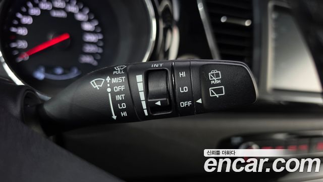 Kia Canival 2018 — photo 28