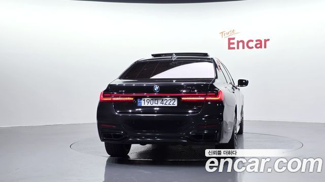 BMW 7-Series 2016 — photo 4