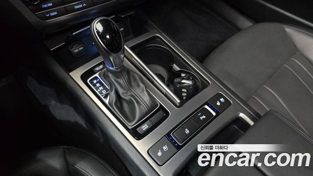 Hyundai Genesis 2015 — photo 9
