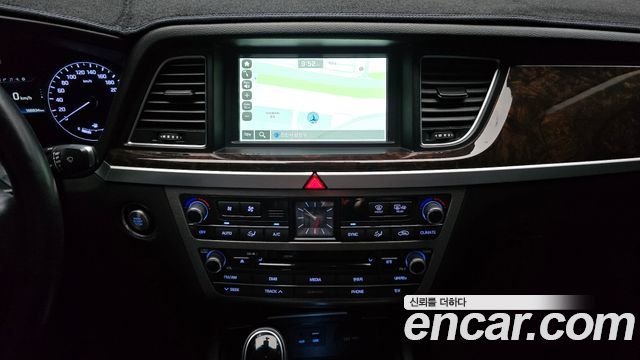 Hyundai Genesis 2015 — photo 19