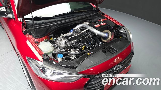 Hyundai AVANTE 2017 — photo 6