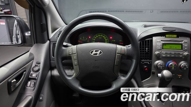 Hyundai Starex 2016 — photo 19