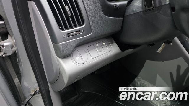 Hyundai Starex 2016 — photo 23