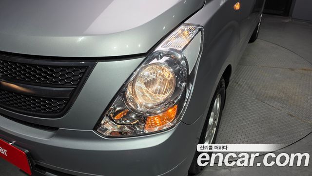 Hyundai Starex 2016 — photo 8