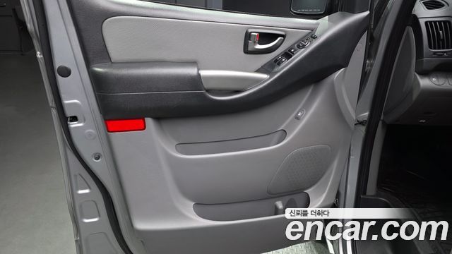 Hyundai Starex 2016 — photo 14