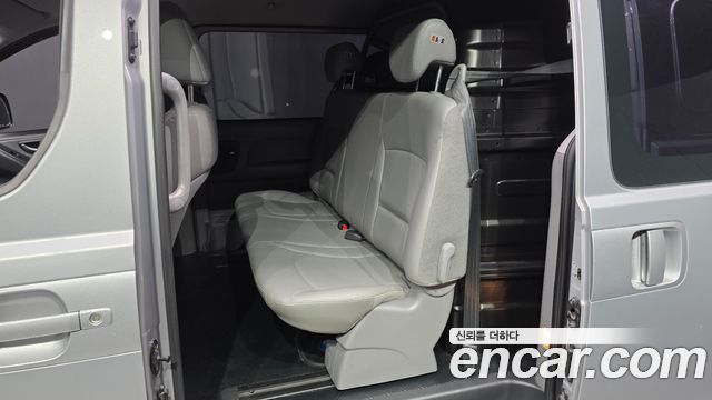 Hyundai Starex 2016 — photo 16