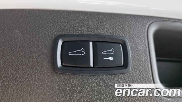 Porsche Macan 2018 — photo 20