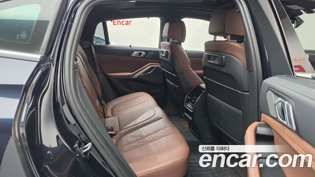 BMW X6 2023 — photo 11
