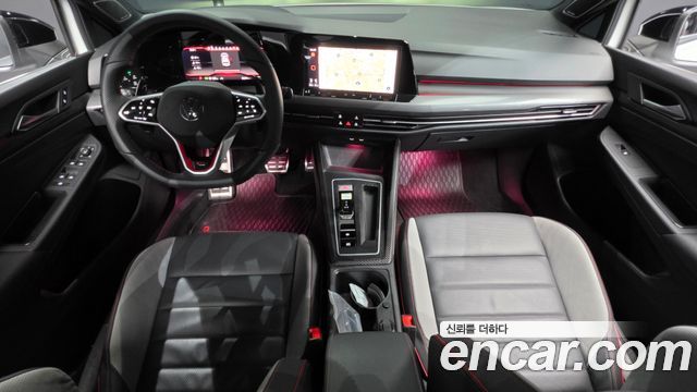 Volkswagen Golf 2023 — photo 10
