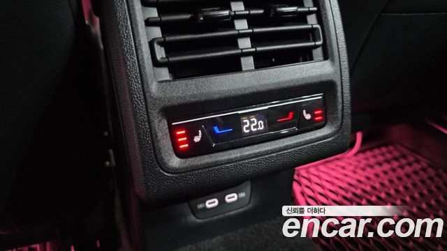 Volkswagen Golf 2023 — photo 25