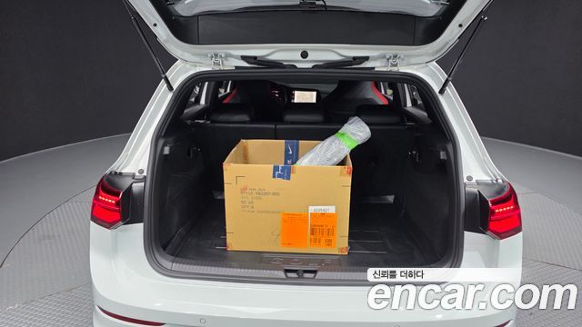 Volkswagen Golf 2023 — photo 26