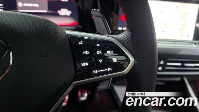 Volkswagen Golf 2023 — photo 34
