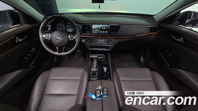 Kia K7 2017 — photo 10