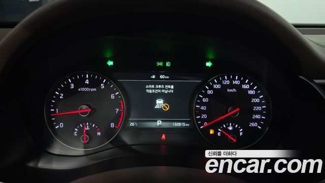 Kia K7 2017 — photo 11