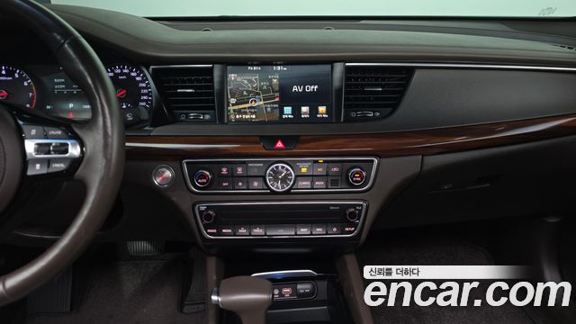 Kia K7 2017 — photo 19