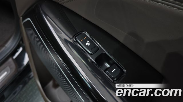 Kia K7 2017 — photo 22