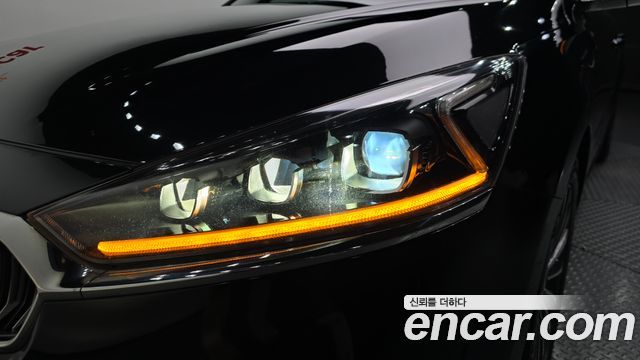 Kia K7 2017 — photo 8