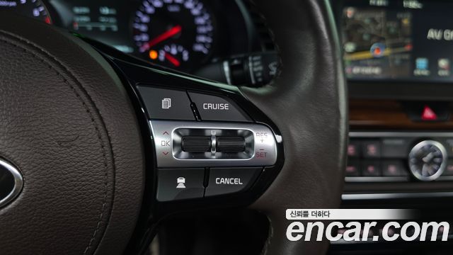 Kia K7 2017 — photo 29