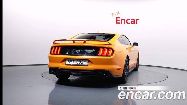 Ford Mustang 2019 — photo 4