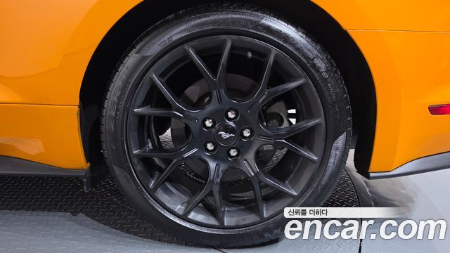 Ford Mustang 2019 — photo 7