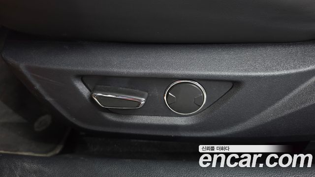 Ford Mustang 2019 — photo 32