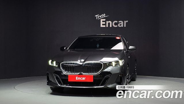 BMW 5-Series 2025 — photo 3