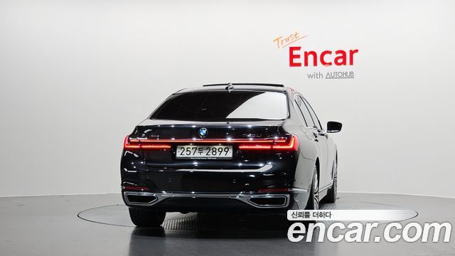 BMW 7-Series 2020 — photo 4