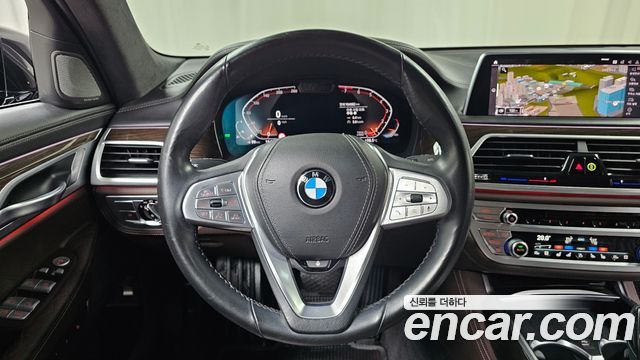 BMW 7-Series 2020 — photo 19