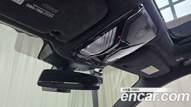 BMW 7-Series 2020 — photo 23